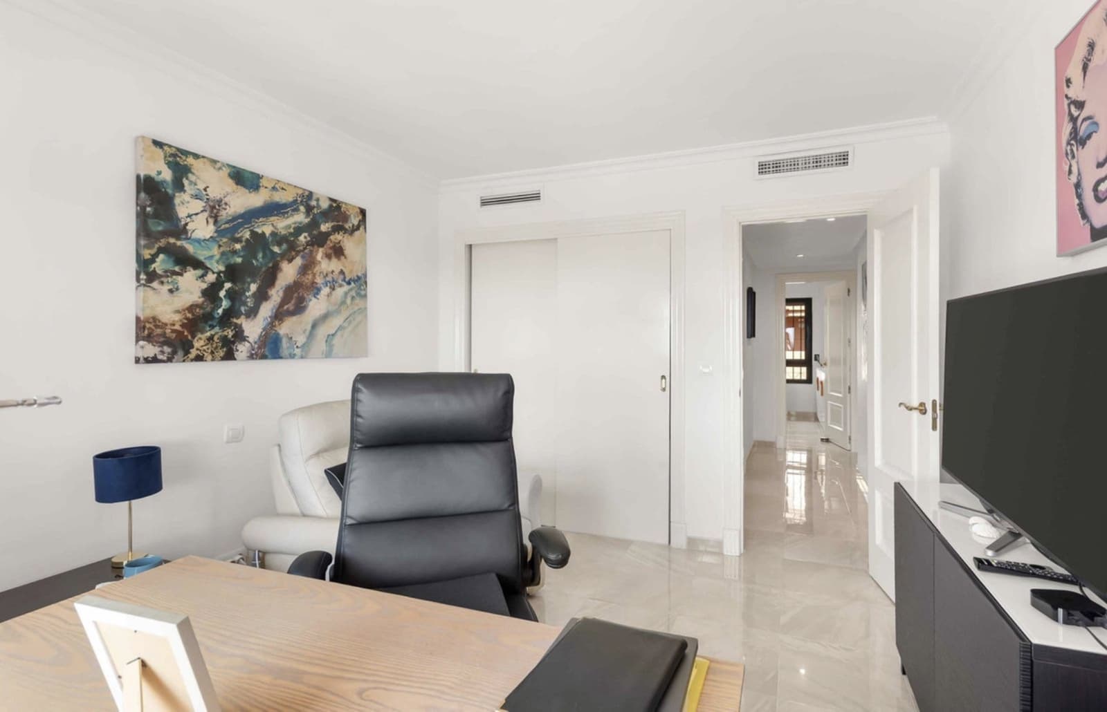 Ático de 3 habitaciones en Marbella en venta con piscina garaje - 749.000 € (Ref: 10061691)