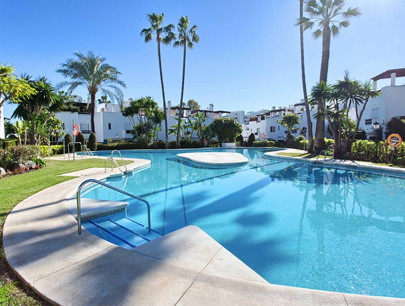 4 sovrum Hus till salu i San Pedro de Alcantara med pool garage - 950 000 € (Ref: 10061693)