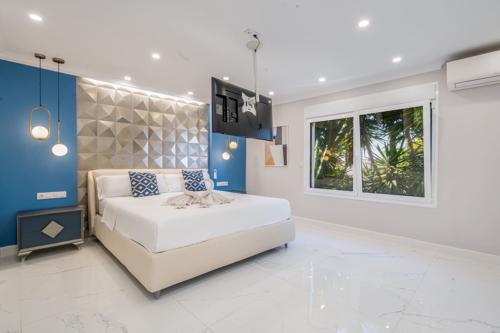 6 Zimmer Villa zu verkaufen in Marbella mit Pool Garage - 1.550.000 € (Ref: 10061694)