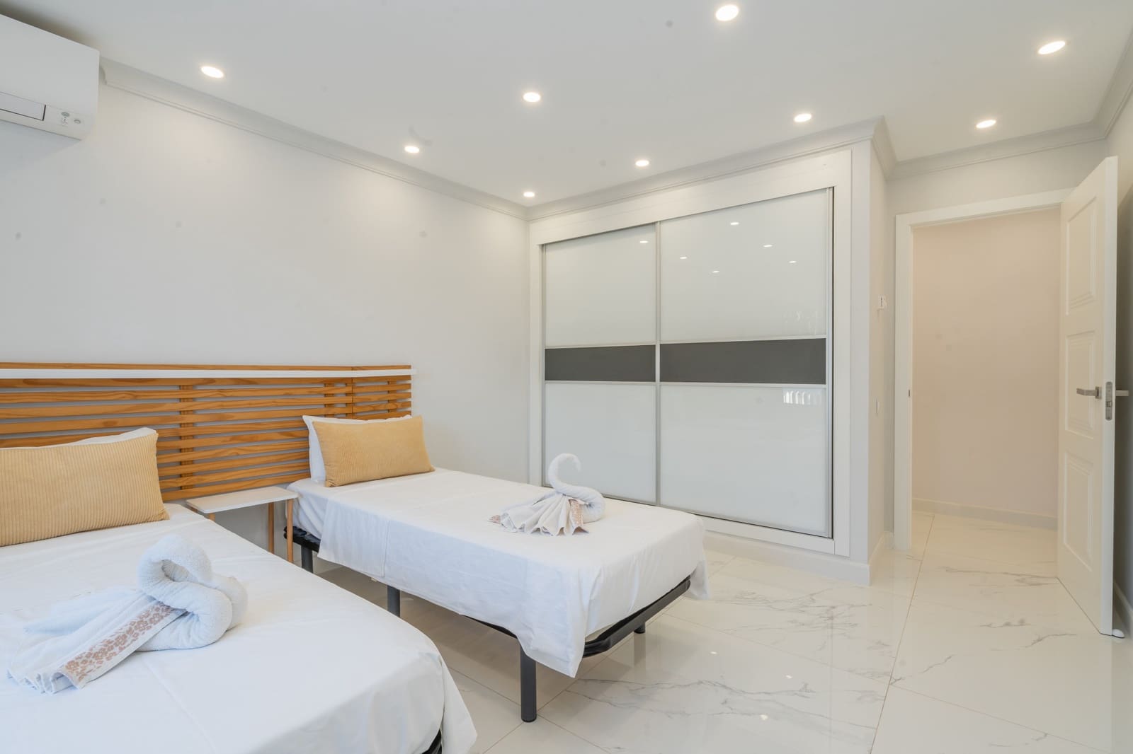 6 Zimmer Villa zu verkaufen in Marbella mit Pool Garage - 1.550.000 € (Ref: 10061694)