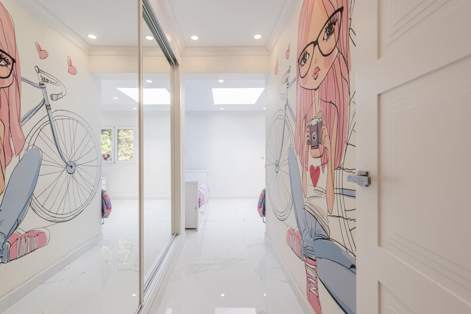 6 Zimmer Villa zu verkaufen in Marbella mit Pool Garage - 1.550.000 € (Ref: 10061694)