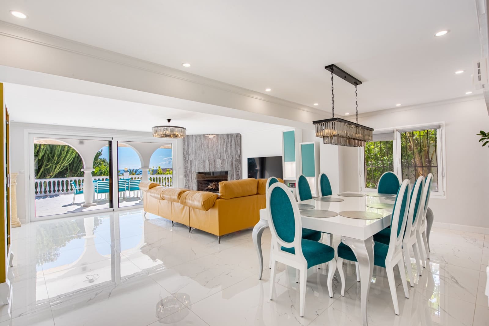 6 Zimmer Villa zu verkaufen in Marbella mit Pool Garage - 1.550.000 € (Ref: 10061694)
