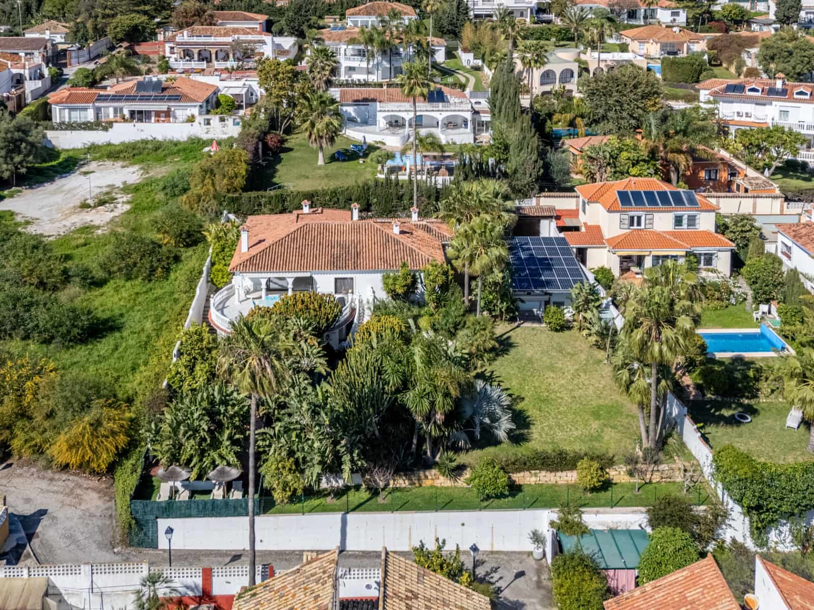 6 Zimmer Villa zu verkaufen in Marbella mit Pool Garage - 1.550.000 € (Ref: 10061694)