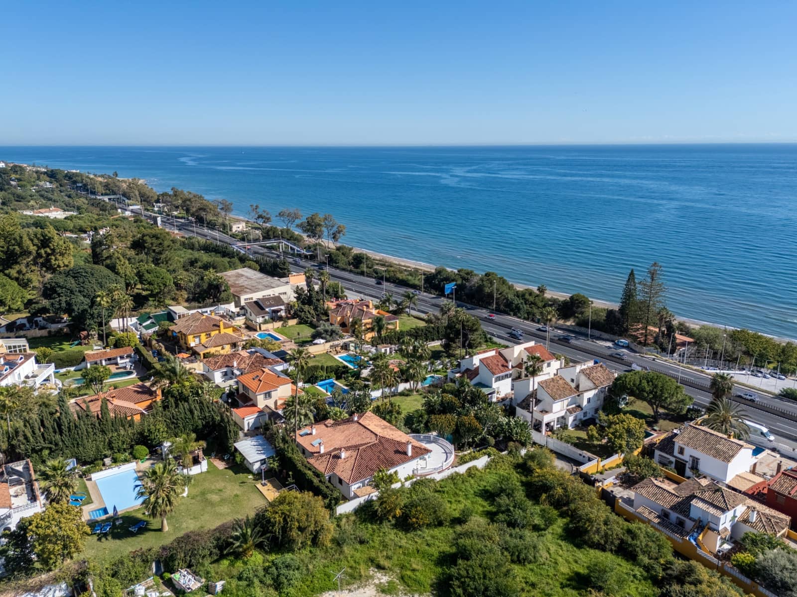 6 Zimmer Villa zu verkaufen in Marbella mit Pool Garage - 1.550.000 € (Ref: 10061694)