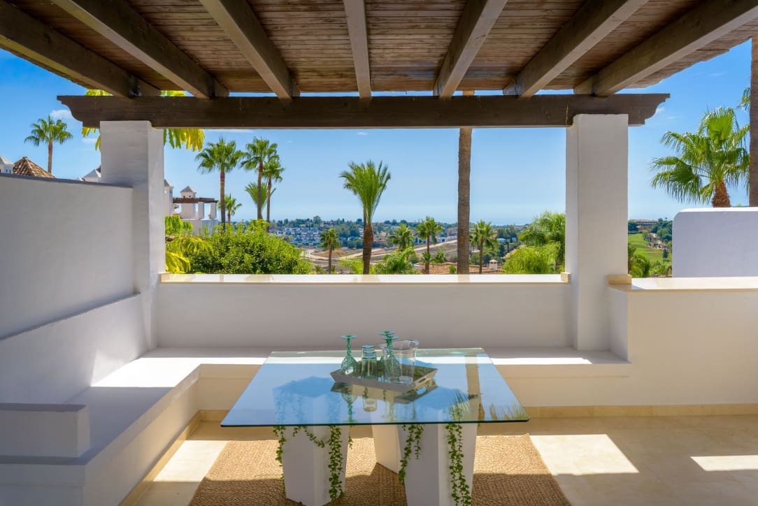 3 slaapkamer Huis te koop in El Paraiso met zwembad garage - € 1.295.000 (Ref: 10067683)