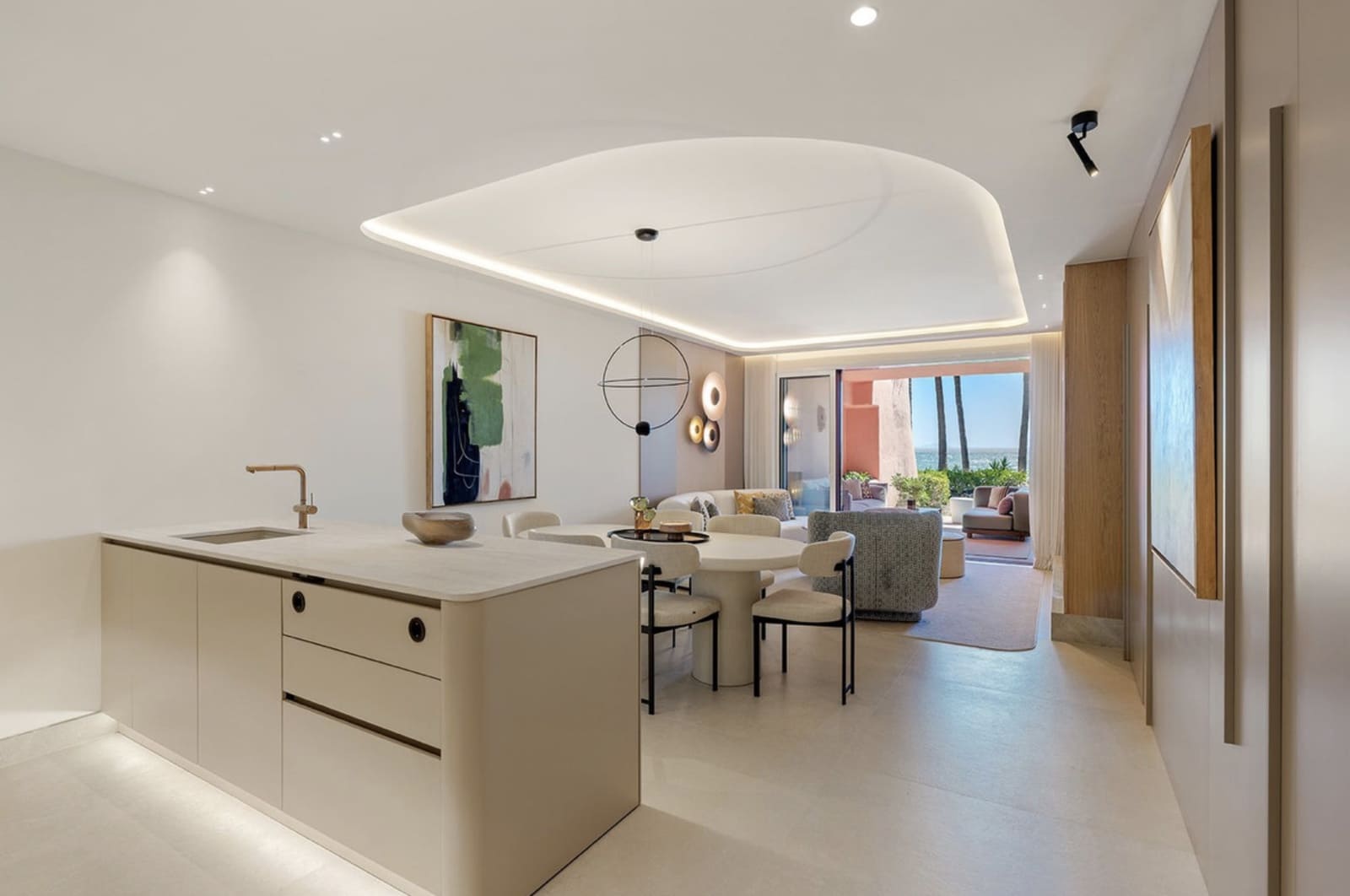 3 quarto Apartamento para venda em Estepona com piscina garagem - 2 695 000 € (Ref: 10075480)