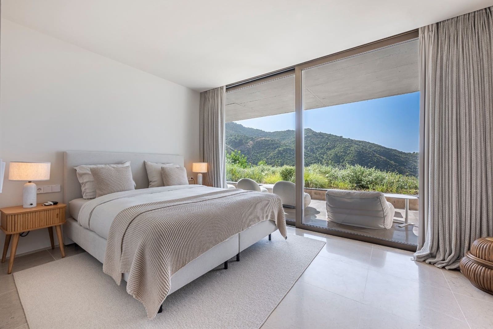 4 soverom Villa til salgs i Benahavis med svømmebasseng garasje - € 5 950 000 (Ref: 10078046)