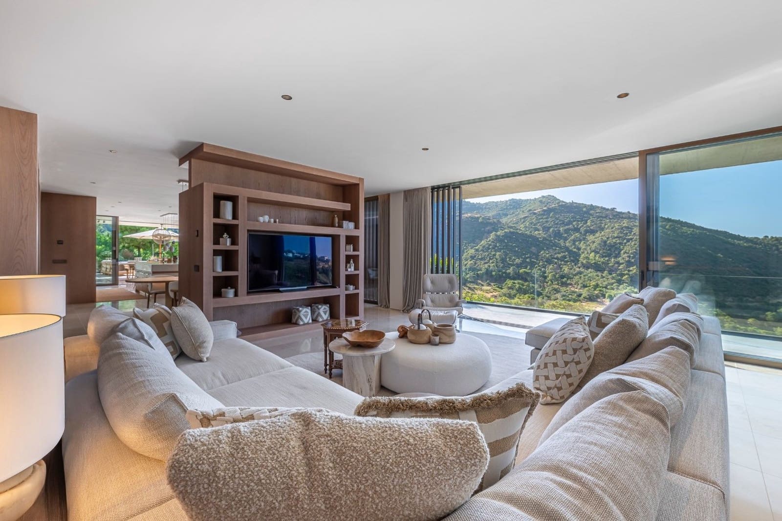 4 soverom Villa til salgs i Benahavis med svømmebasseng garasje - € 5 950 000 (Ref: 10078046)
