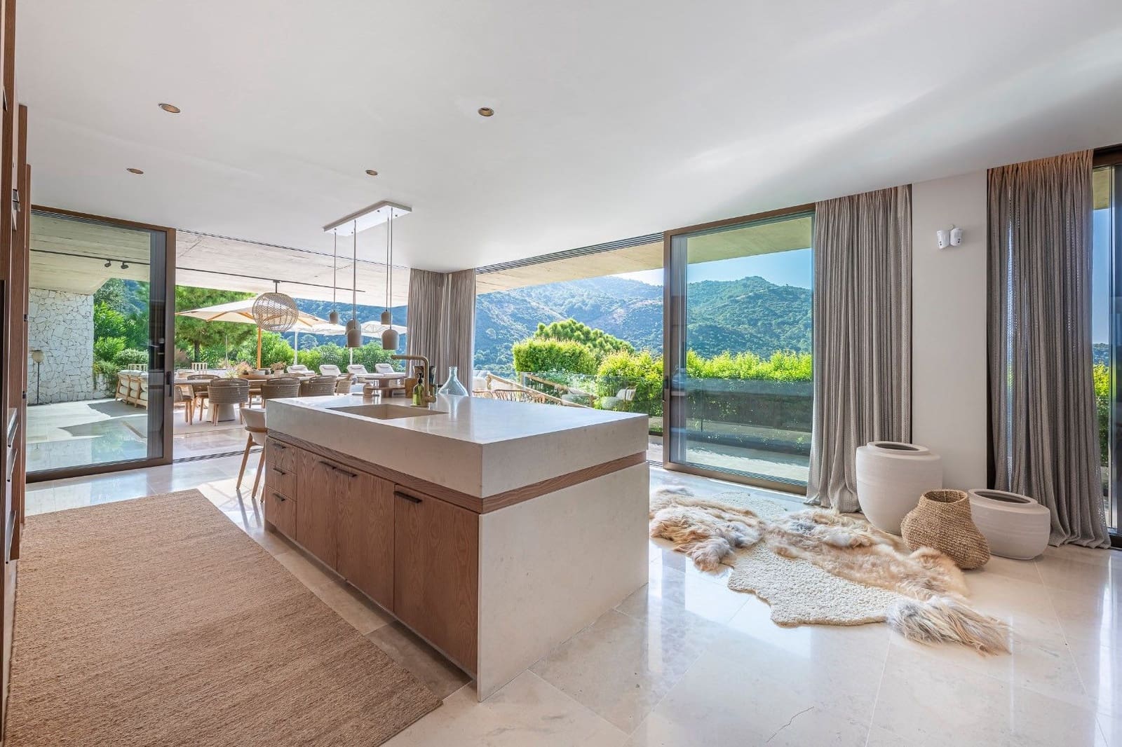 4 soverom Villa til salgs i Benahavis med svømmebasseng garasje - € 5 950 000 (Ref: 10078046)