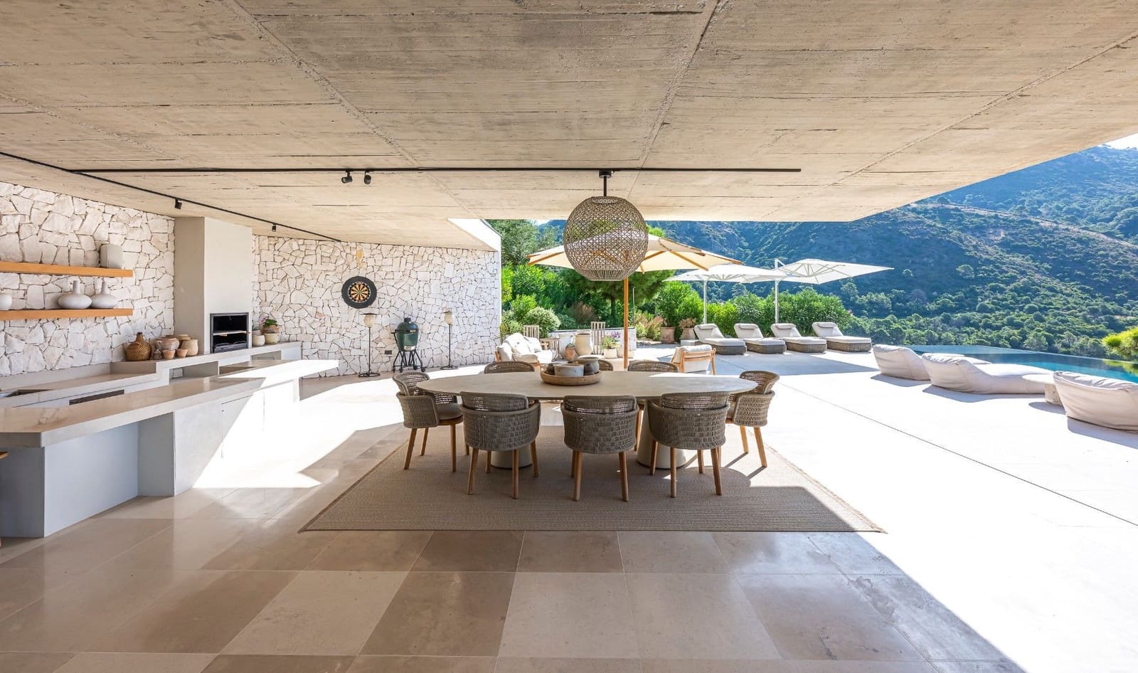 4 soverom Villa til salgs i Benahavis med svømmebasseng garasje - € 5 950 000 (Ref: 10078046)