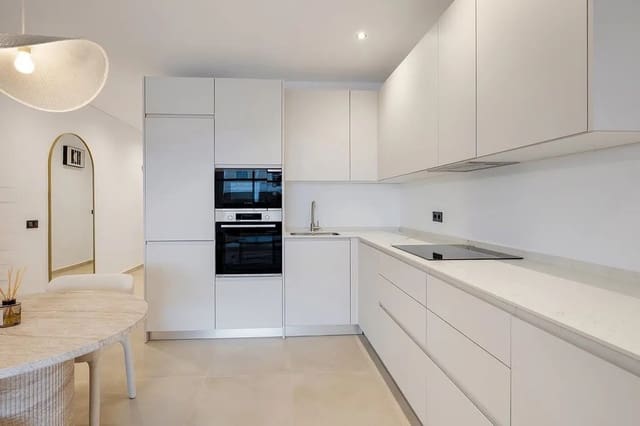3 sypialnia Apartament na sprzedaż w Nueva Andalucia, Marbella z basenem garażem - 639 000 € (Ref: 10078047)
