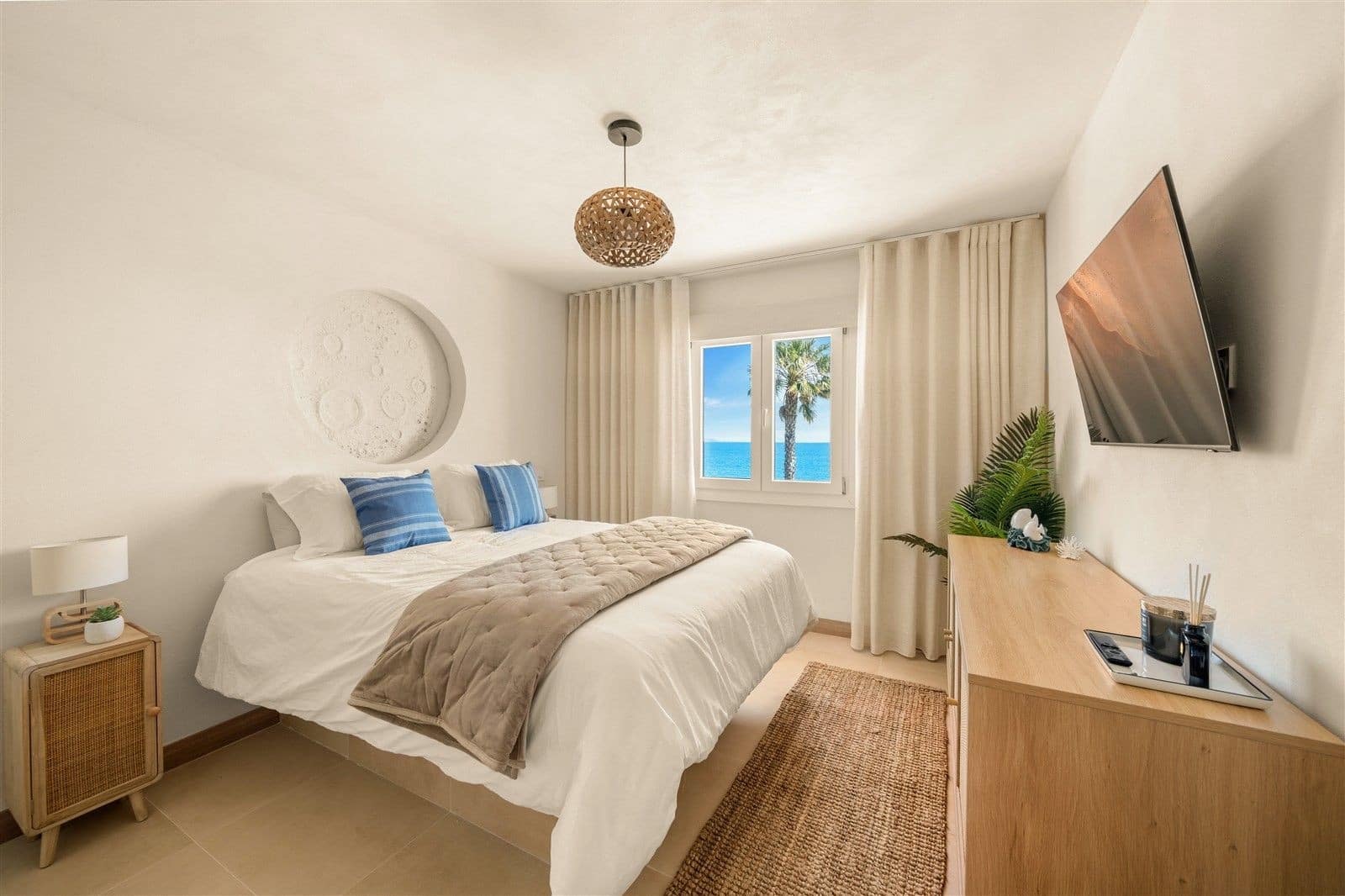 4 quarto Moradia Geminada para venda em Estepona com piscina garagem - 1 695 000 € (Ref: 10078049)