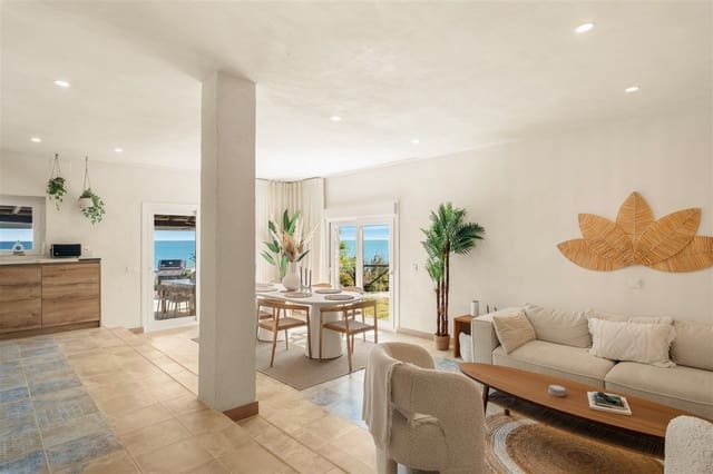 4 camera da letto Villetta Bifamiliare in vendita in Estepona con piscina garage - 1.695.000 € (Rif: 10078049)