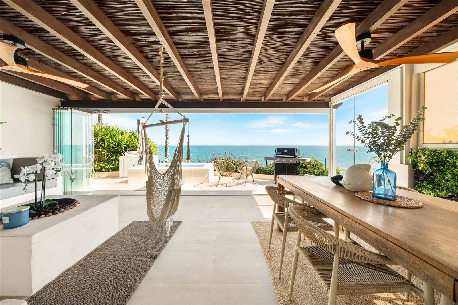 4 quarto Moradia Geminada para venda em Estepona com piscina garagem - 1 695 000 € (Ref: 10078049)