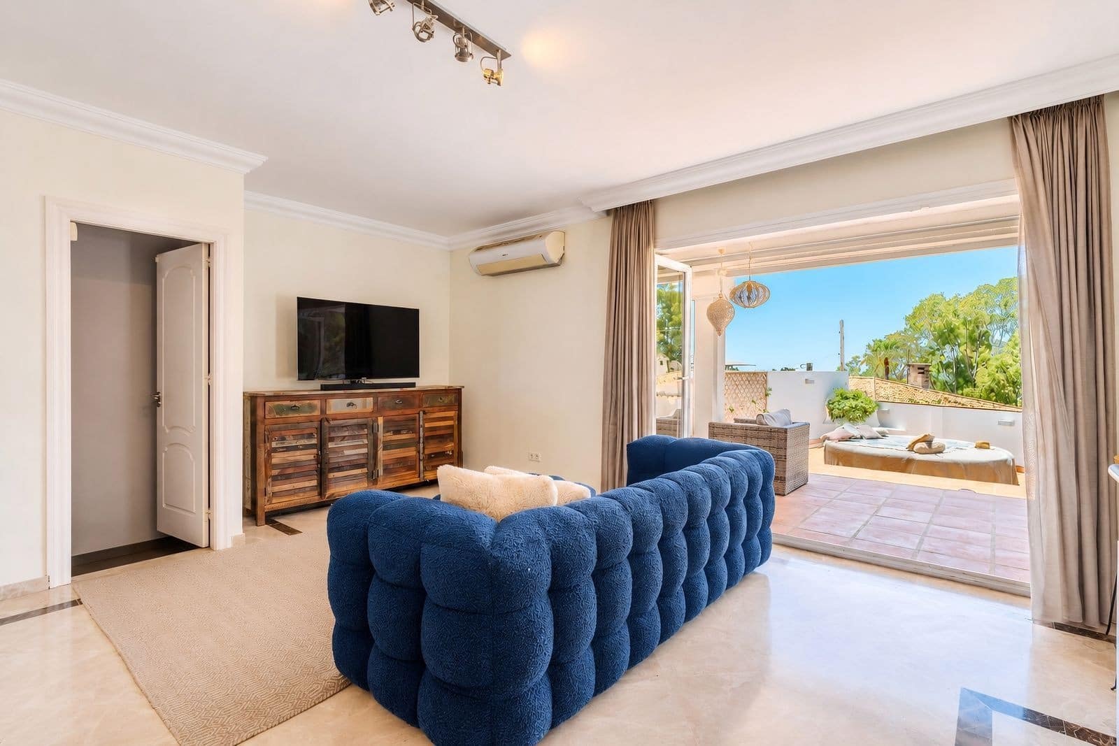 4 chambre Villa/Maison à vendre à Nueva Andalucia avec piscine garage - 1 500 000 € (Ref: 10078050)