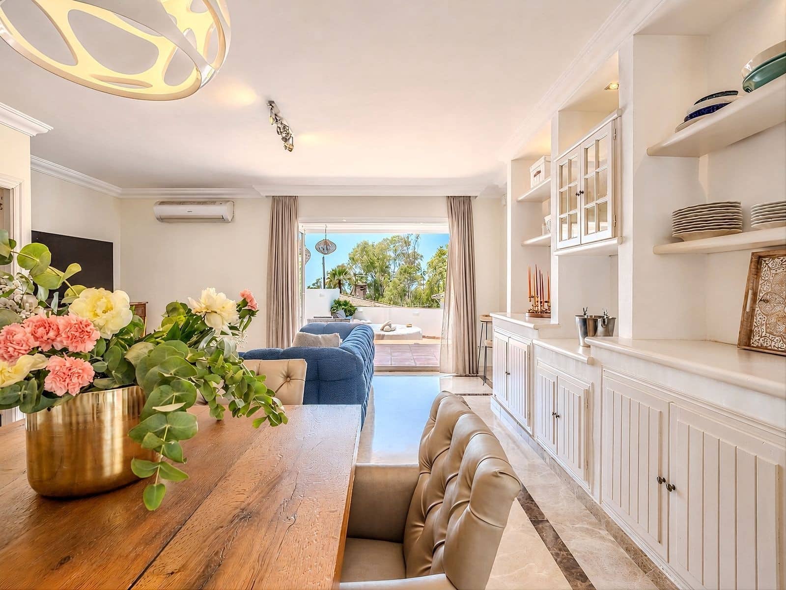 4 chambre Villa/Maison à vendre à Nueva Andalucia avec piscine garage - 1 500 000 € (Ref: 10078050)