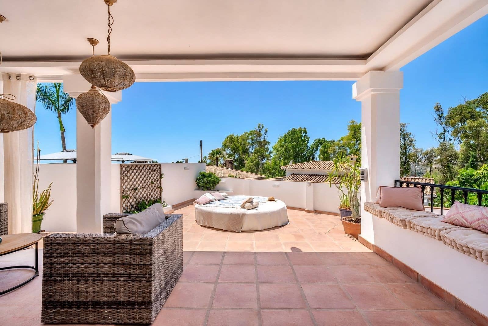4 chambre Villa/Maison à vendre à Nueva Andalucia avec piscine garage - 1 500 000 € (Ref: 10078050)