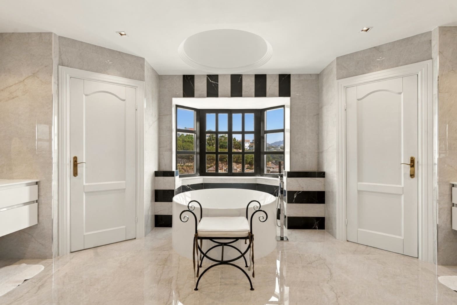 7 sypialnia Willa na sprzedaż w Benahavis z basenem garażem - 4 950 000 € (Ref: 10078051)