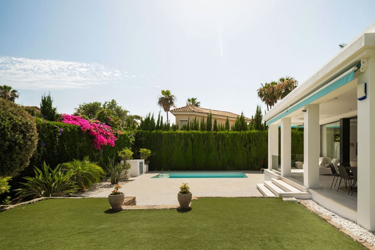 3 soverom Villa til salgs i Atalaya-Isdabe med svømmebasseng garasje - € 1 895 000 (Ref: 10078052)
