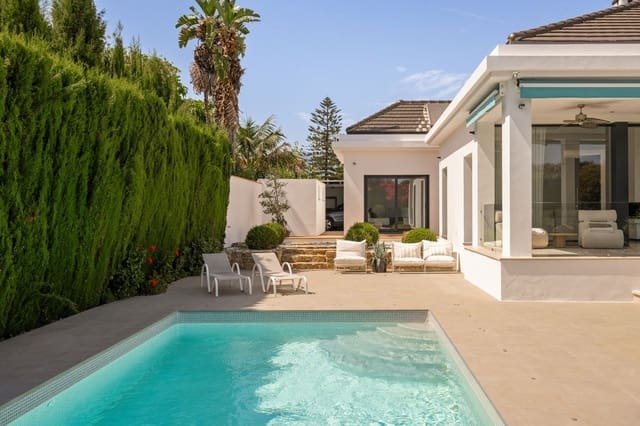 3 sovrum Villa till salu i Atalaya-Isdabe, Estepona med pool garage - 1 895 000 € (Ref: 10078052)