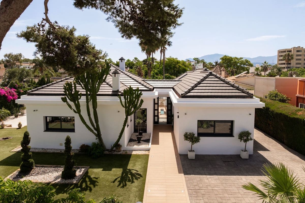 3 soverom Villa til salgs i Atalaya-Isdabe med svømmebasseng garasje - € 1 895 000 (Ref: 10078052)