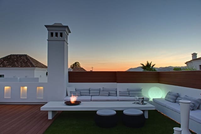 5 chambre Villa/Maison à vendre à Marbella avec piscine garage - 1 990 000 € (Ref: 10078053)