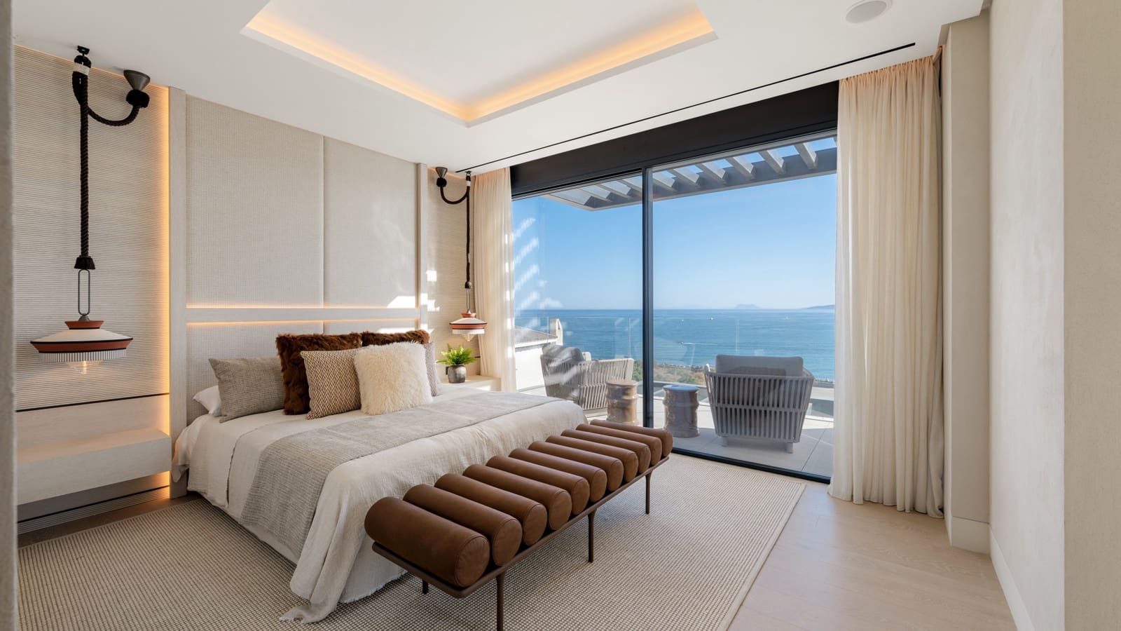 2 soverom Penthouse til salgs i Estepona med svømmebasseng garasje - € 3 003 000 (Ref: 10080963)