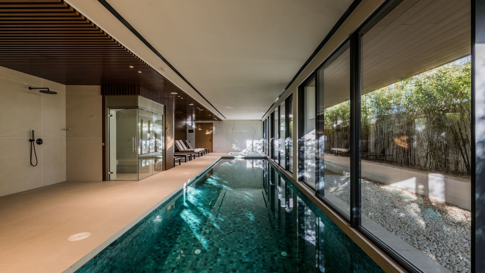 4 soveværelse Lejlighed til salg i Estepona med swimmingpool garage - € 5.700.500 (Ref: 10080964)