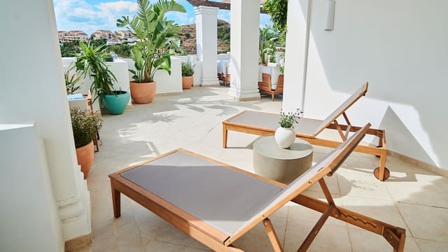 2 soveværelse Penthouse til salg i Los Naranjos, Marbella med swimmingpool garage - € 624.000 (Ref: 10080966)