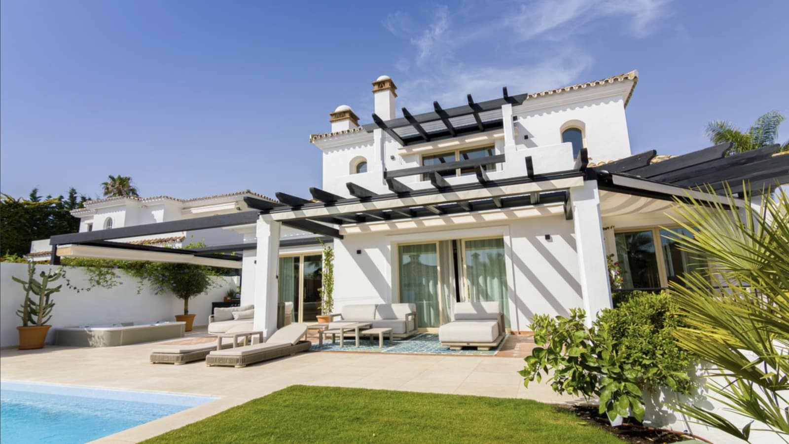 5 sypialnia Willa na sprzedaż w Marbella z basenem garażem - 4 690 000 € (Ref: 10080968)