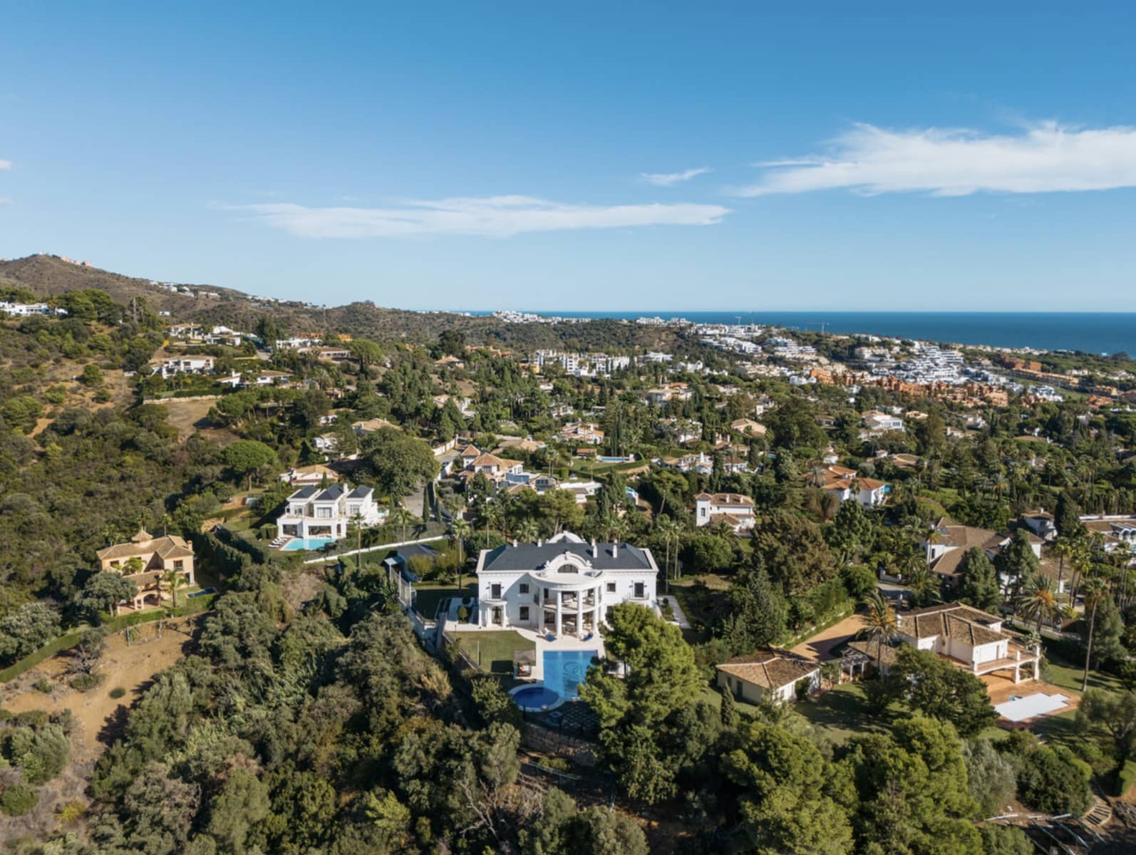 7 sypialnia Willa na sprzedaż w Marbella z basenem garażem - 9 500 000 € (Ref: 10080970)