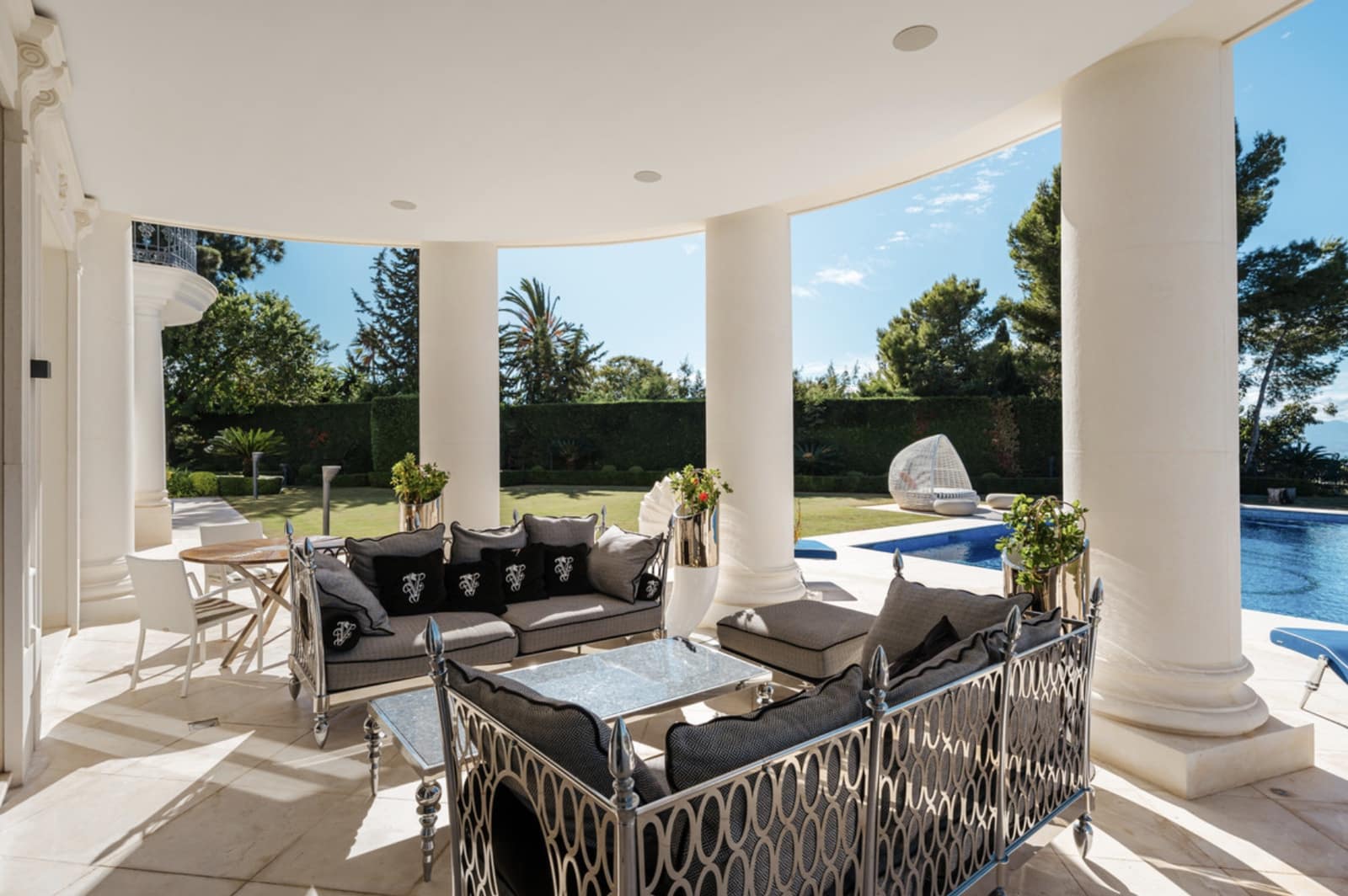 7 sypialnia Willa na sprzedaż w Marbella z basenem garażem - 9 500 000 € (Ref: 10080970)