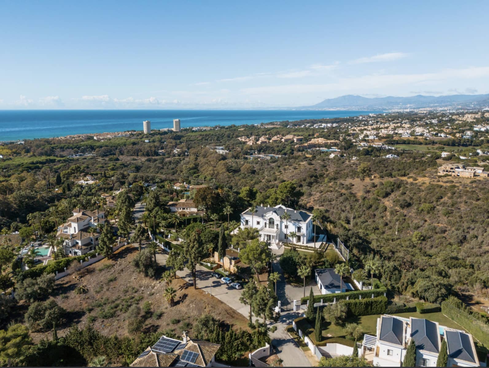 7 sypialnia Willa na sprzedaż w Marbella z basenem garażem - 9 500 000 € (Ref: 10080970)