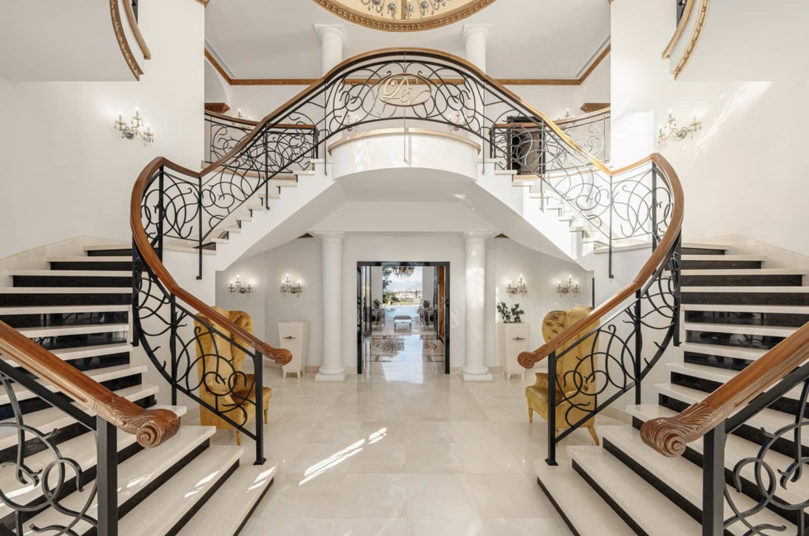 7 sypialnia Willa na sprzedaż w Marbella z basenem garażem - 9 500 000 € (Ref: 10080970)