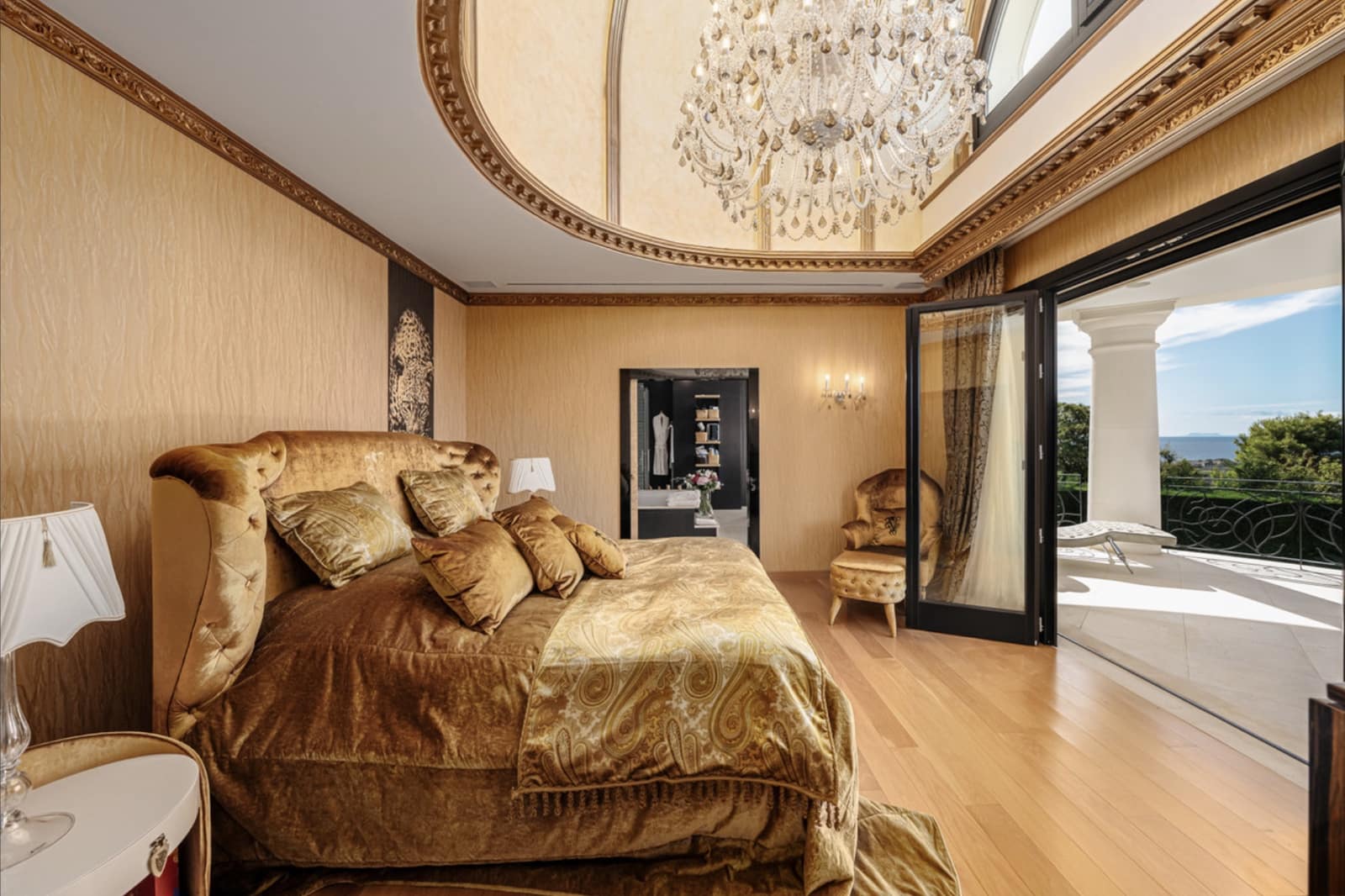 7 sypialnia Willa na sprzedaż w Marbella z basenem garażem - 9 500 000 € (Ref: 10080970)
