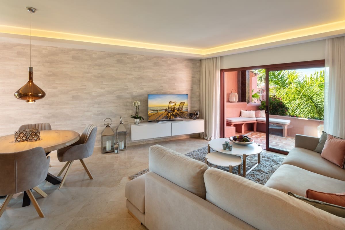 2 quarto Penthouse para venda em Marbella com piscina garagem - 750 000 € (Ref: 10080971)