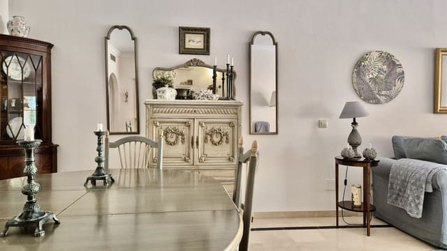 2 slaapkamer Appartement te koop in Nueva Andalucia, Marbella met zwembad garage - € 695.000 (Ref: 10080972)