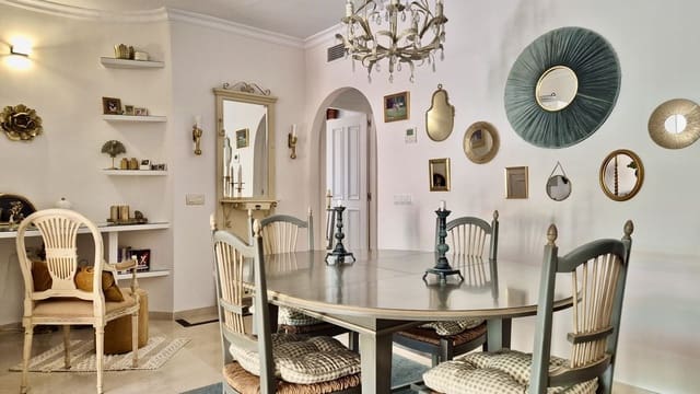 2 slaapkamer Appartement te koop in Nueva Andalucia, Marbella met zwembad garage - € 695.000 (Ref: 10080972)