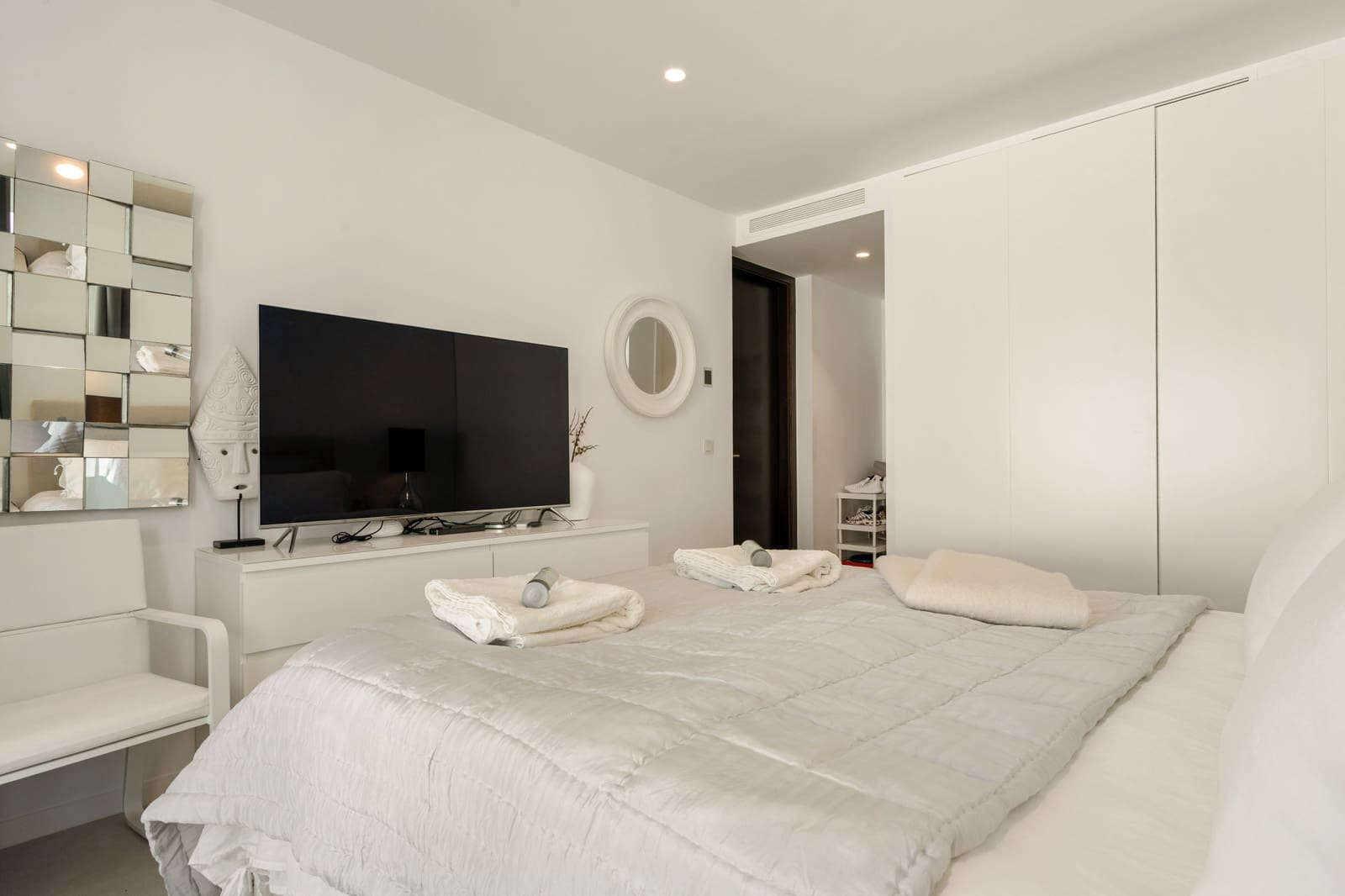 4 slaapkamer Villa te koop in San Pedro de Alcantara met zwembad garage - € 7.490.000 (Ref: 10085927)