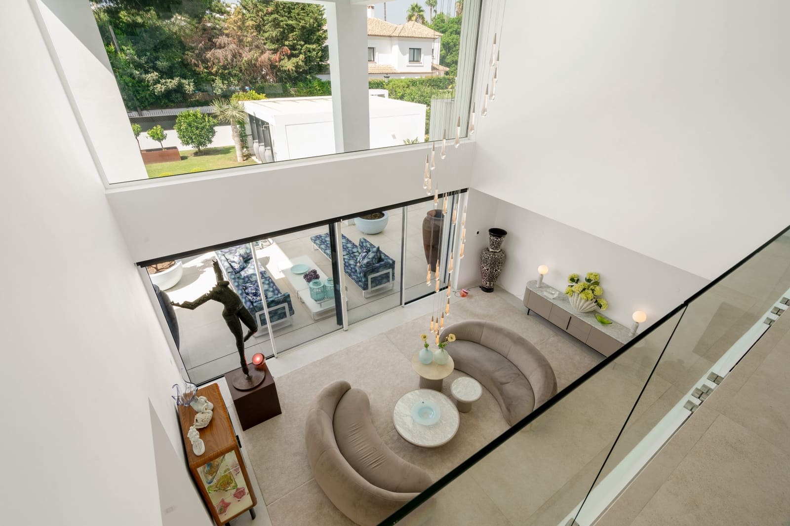 4 slaapkamer Villa te koop in San Pedro de Alcantara met zwembad garage - € 7.490.000 (Ref: 10085927)