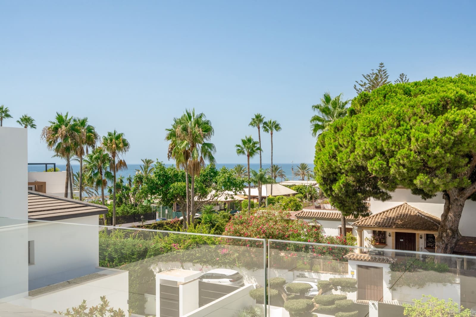 4 slaapkamer Villa te koop in San Pedro de Alcantara met zwembad garage - € 7.490.000 (Ref: 10085927)