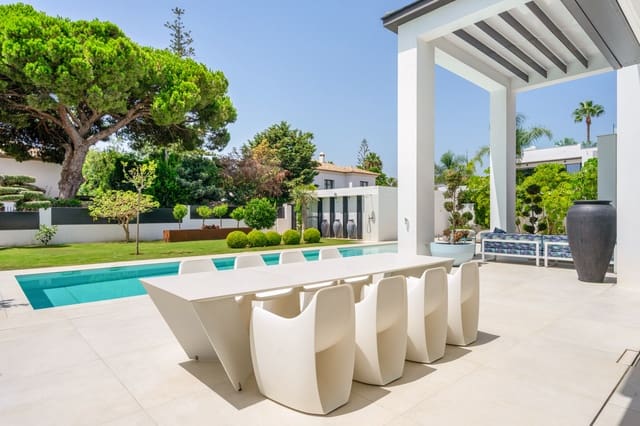 4 sypialnia Willa na sprzedaż w San Pedro de Alcantara, Marbella z basenem garażem - 7 490 000 € (Ref: 10085927)