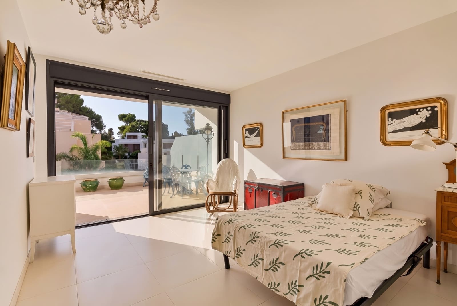 3 sypialnia Dom na sprzedaż w Marbella z basenem garażem - 1 415 000 € (Ref: 10089402)