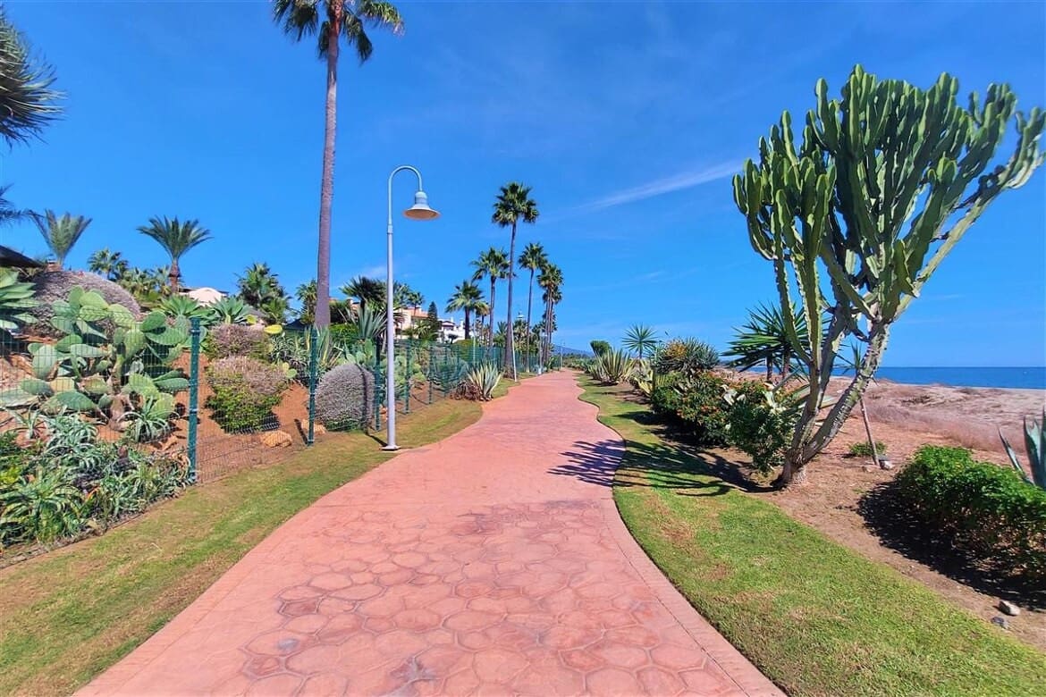 Casa de 3 habitaciones en Costalita en venta con piscina garaje - 780.000 € (Ref: 10089404)
