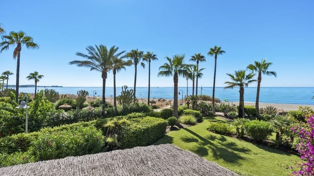 Casa de 3 habitaciones en Costalita, Estepona en venta con piscina garaje - 780.000 € (Ref: 10089404)