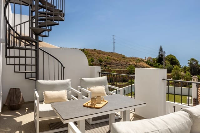 2 bedroom Penthouse for sale in Benahavís with pool garage - € 629,000 (Ref: 10089406)