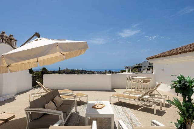 2 bedroom Penthouse for sale in Benahavís with pool garage - € 629,000 (Ref: 10089406)