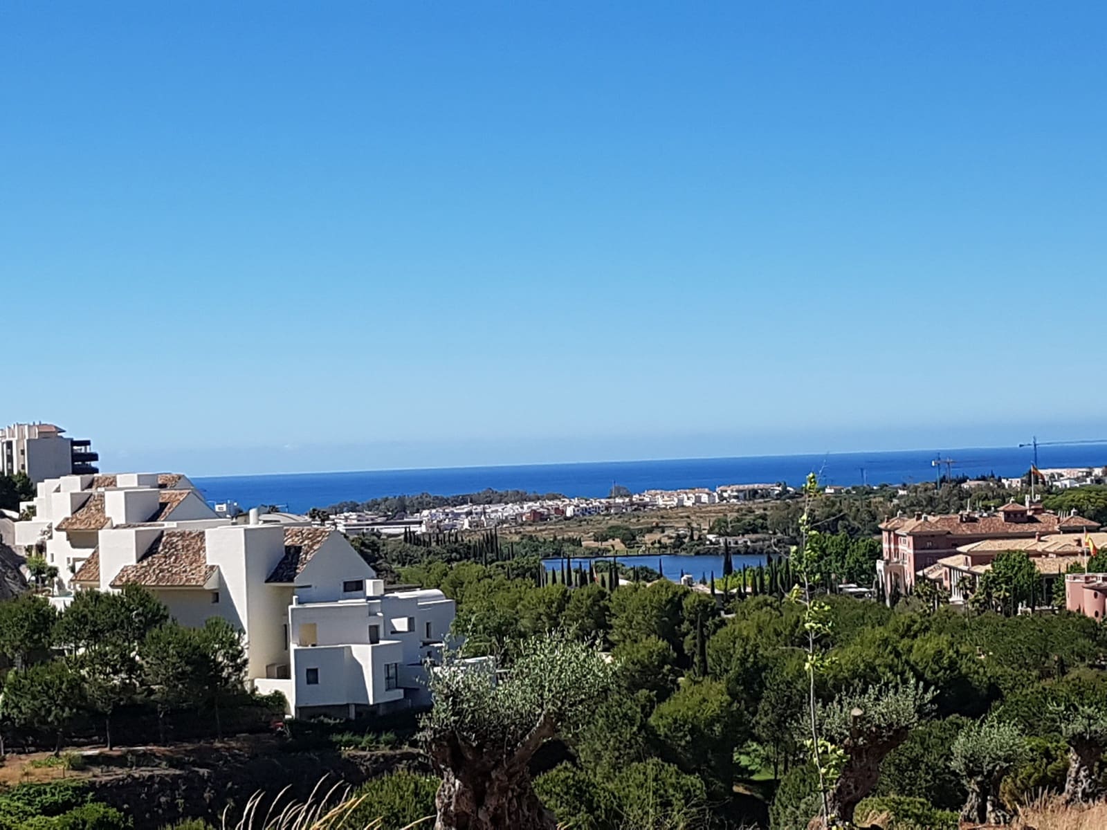 2 soveværelse Lejlighed til salg i Los Flamingos med swimmingpool garage - € 675.000 (Ref: 10089407)
