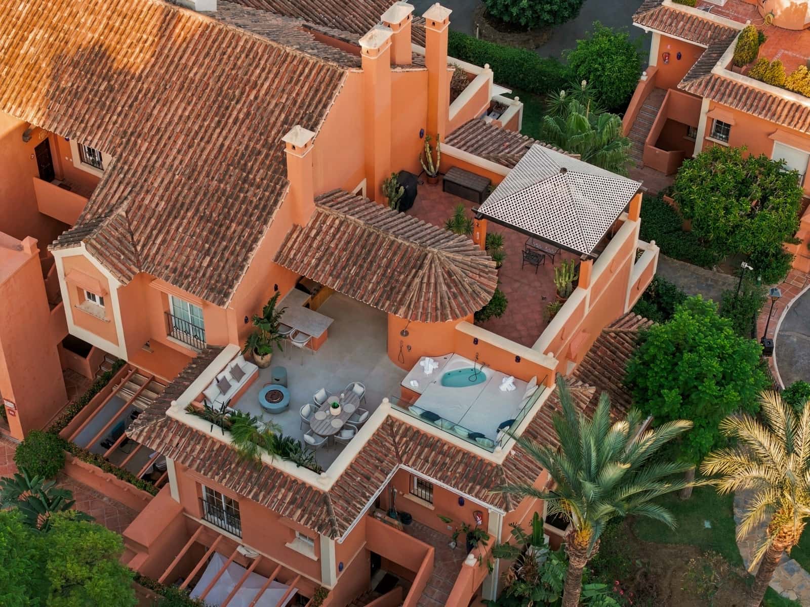 3 soverom Penthouse til salgs i Marbella med svømmebasseng garasje - € 1 497 000 (Ref: 10091155)