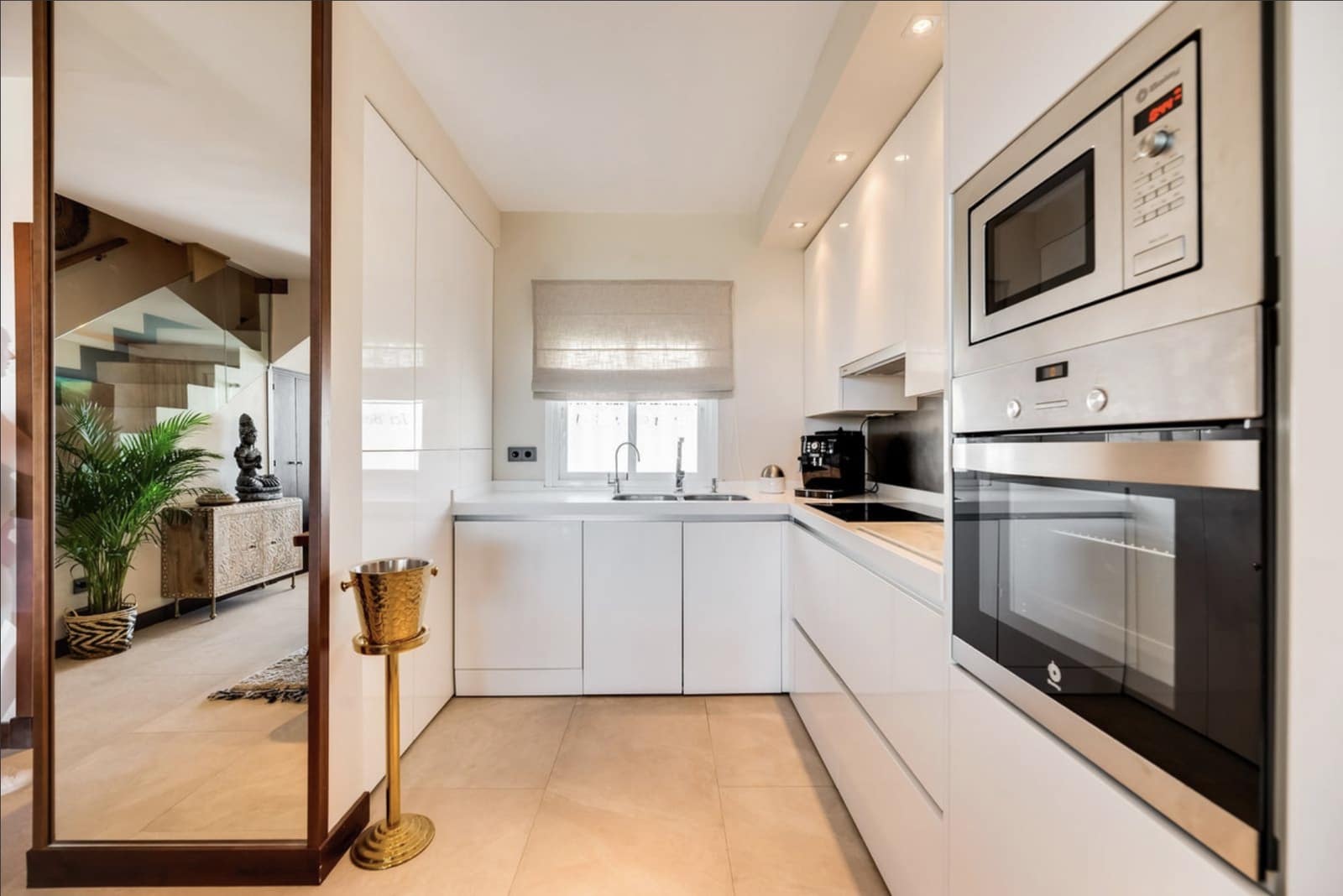 Casa de 4 habitaciones en Marbella en venta con piscina garaje - 1.750.000 € (Ref: 10094374)